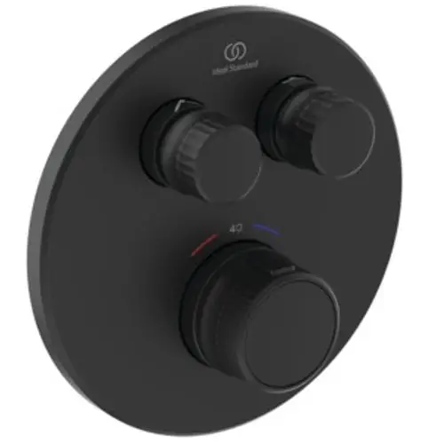 Brausethermostat von Ideal Standard in Schwarz mit drei Drehknöpfen zur Temperatureinstellung und Wasserdurchflusskontrolle auf einer runden Fläche.